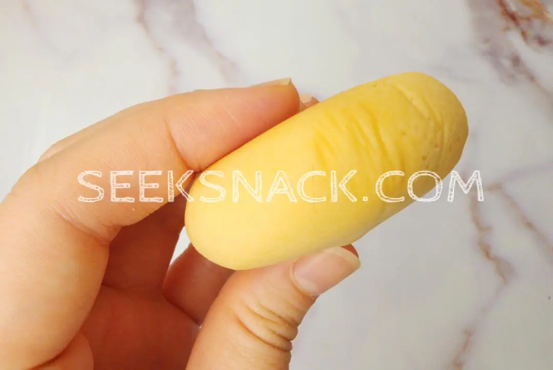 Unpack Alice’s Coconut Mochi