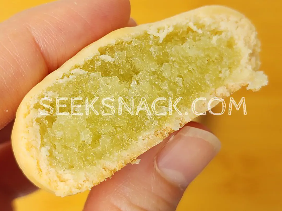Inside Alice’s Coconut Mochi