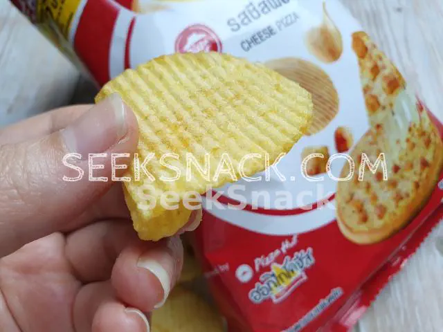 Lay’s Rock Ridged Potato Chip Cheese Pizza Flavor