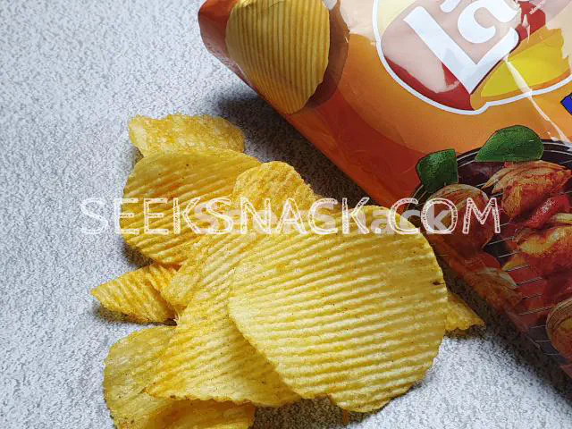 Lay&rsquo;s Rock Ridged Potato Chip Extra Barbecue Flavor