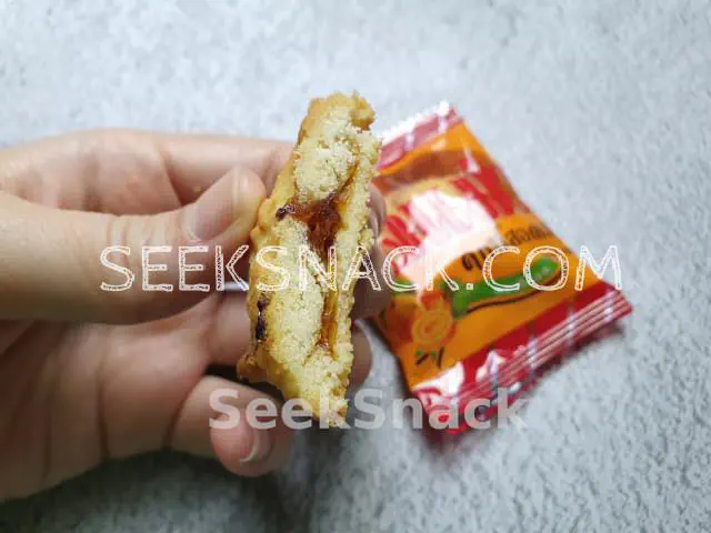 Denma filled cookie with fruits - Apicot