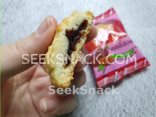 Denma filled cookie with fruits - Prune